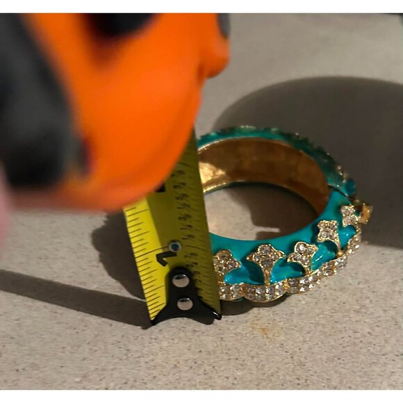 Rare ViTG 1960's Era Kenneth Jay Lane Turquoise Crystals Gold Tone Hinged Bangle - Picture 11 of 11